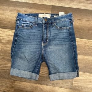 Hollister jean shorts